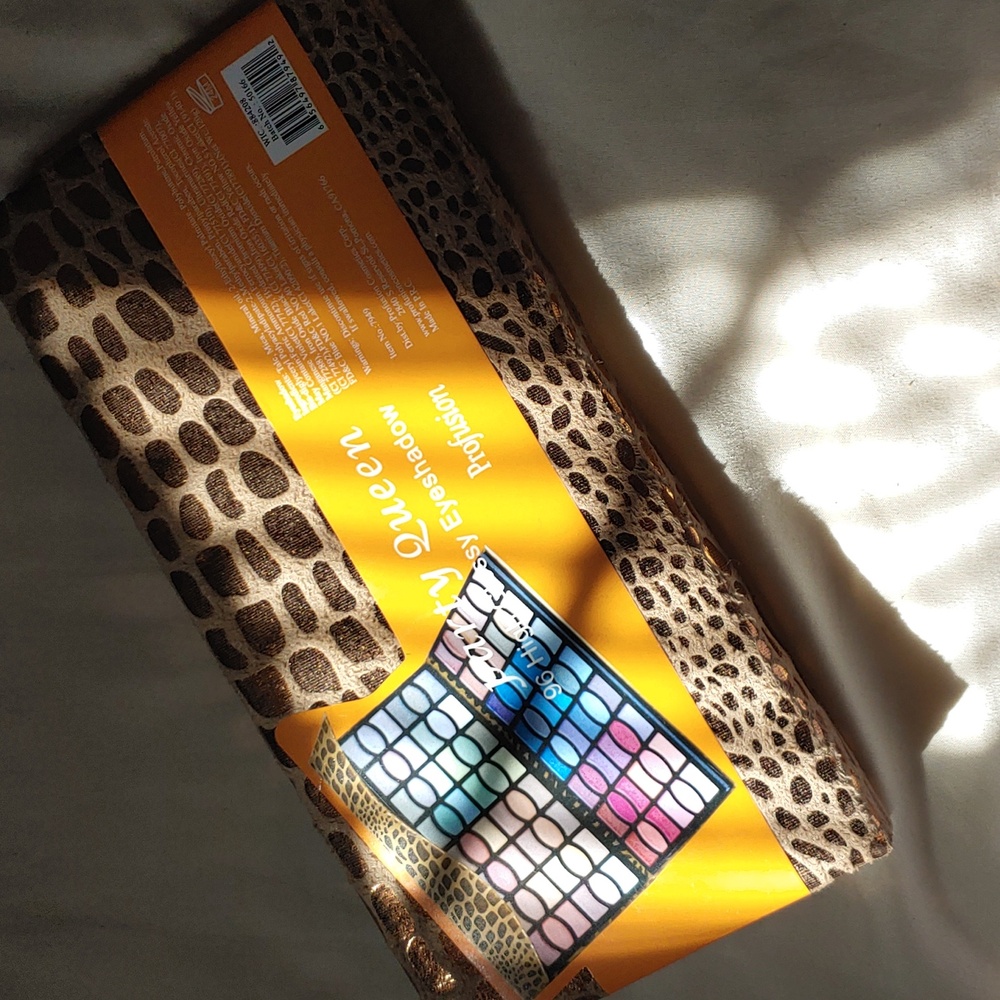 Profusion Party Queen Eyeshadow Palette, 96 Shadows
